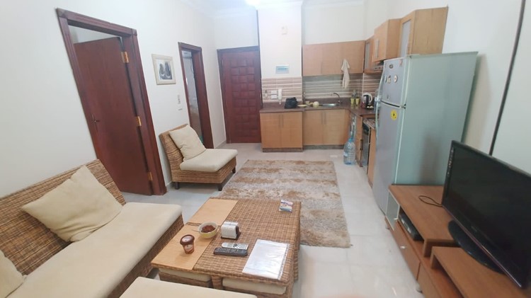 Möblierte 2-Zimmer-Wohnung mit Meerblick vor dem Roma Hotel Hurghada. Nah am Meer