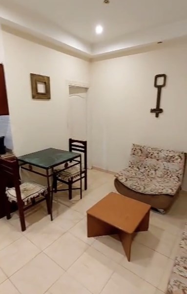 Меблированная односпальная квартира на туристическом променаде Мамша, через дорогу от моря