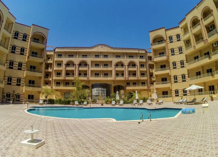 Wohnung in Hurghada. Erstaunliche 1BD-Wohnung zum Verkauf in der Gegend von Kawther. Schwimmbäder, i