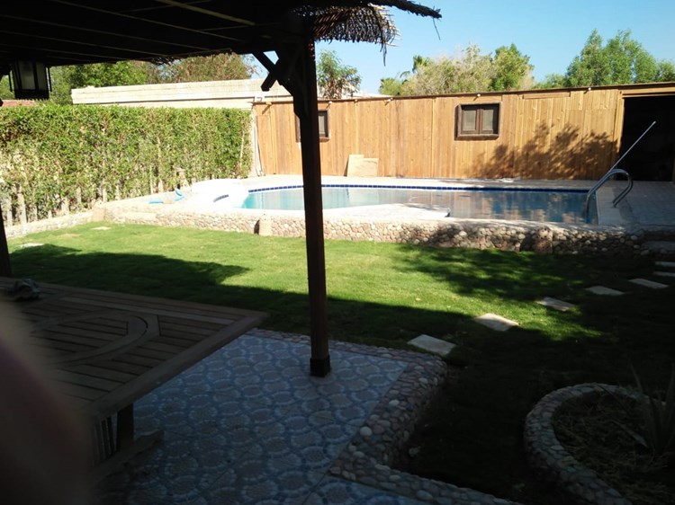 Villa mit privatem Pool und Strand im touristischen Zentrum von Hurghada. Dokumente löschen