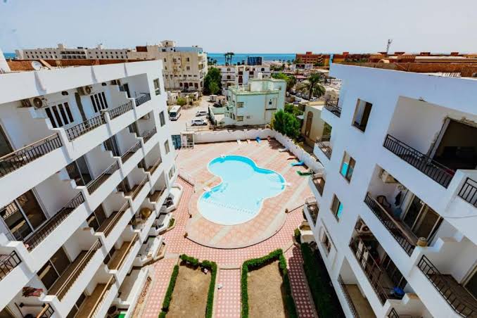 Möblierte 1BD-Wohnung in Hurghada, Kawther. Komplex Makramia mit Pool, nahe dem Meer