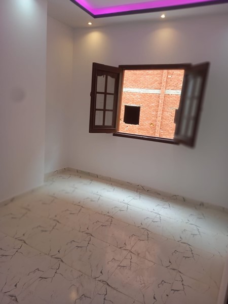 Fertige Wohnung mit einem Schlafzimmer zum Verkauf in der Madares-Straße, Hurghada