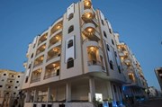 Spacious, new 3 BD apartment in Al Ahyaa in compound with swimming pool. Near the sea 