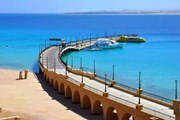 Elite 2 Schlafzimmer Apartment mit Meerblick und Strand in Sahl Hasheesh.