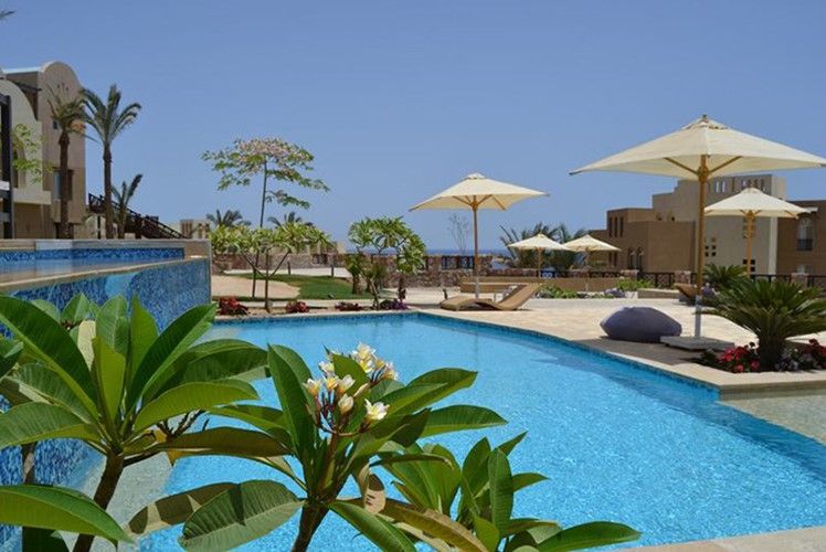 Möblierte und ausgestattete 1BD-Wohnung zum Verkauf in Azzurra Sahl Hasheesh. Privatstrand, Pools