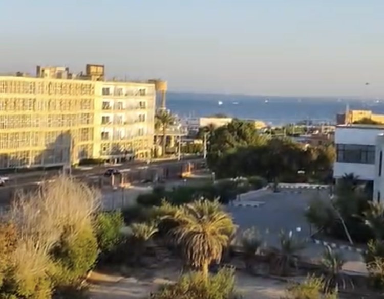 Sea View 3 bedrooms apartment for sale in Hurghada, Arabia area. Near by nice public beach