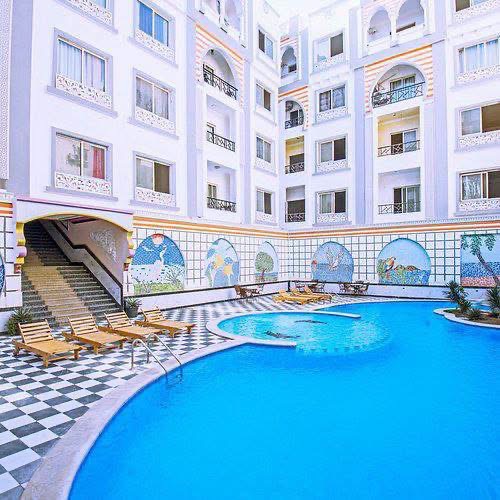 Hurghada Apartments for Sale Near the Beach & Marina: Furnished Studio in Sheraton Plaza Hurghada 