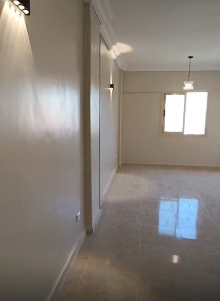 HOT OFFER! Well finished,spacious 3BD apartment for sale in Al Ahyaa, Star City. Near the free beach