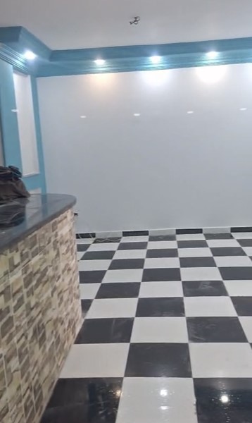 Недорогая квартира в Хургаде с двумя спальнями в районе Эль Каядат | Частичный вид на море